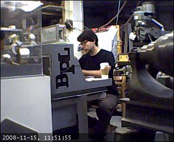 1226767915.jpg 